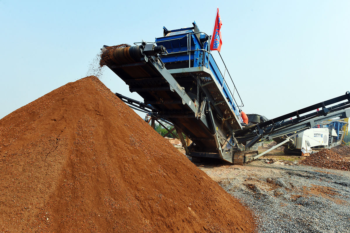 建筑垃圾粉碎机的应用200字左右