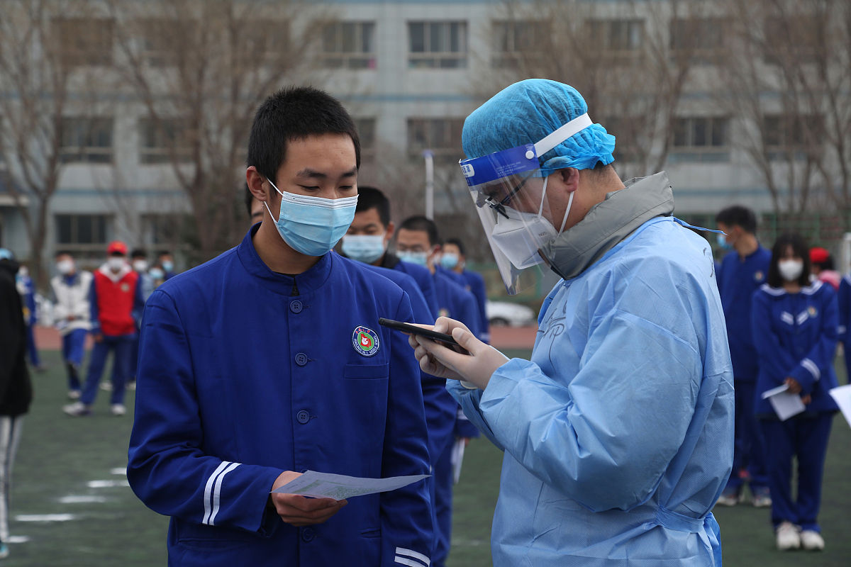 南京初中生卫校报考指南：机会与选择