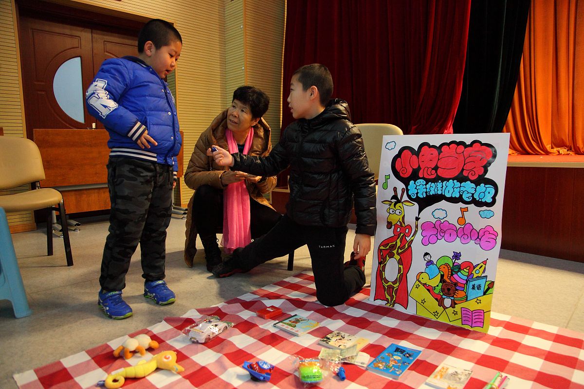 10个适合在床上玩的儿童游戏，有趣又益智！