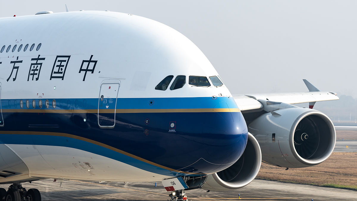 2021年1月22日,成都,中国南方航空的世界最大客机空客a380.