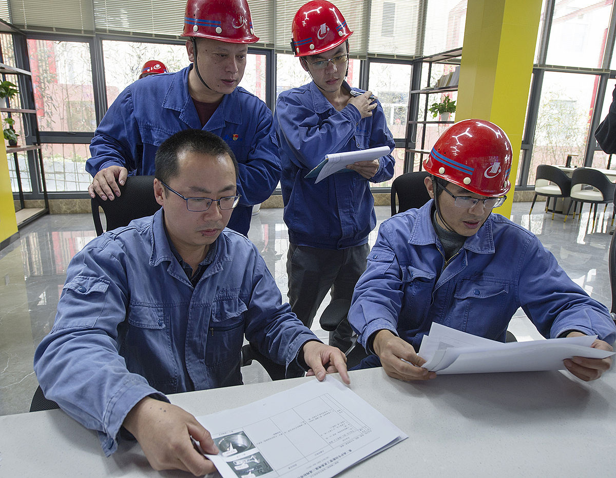 电工工作心得：安全、细心、团队合作、学习与耐心