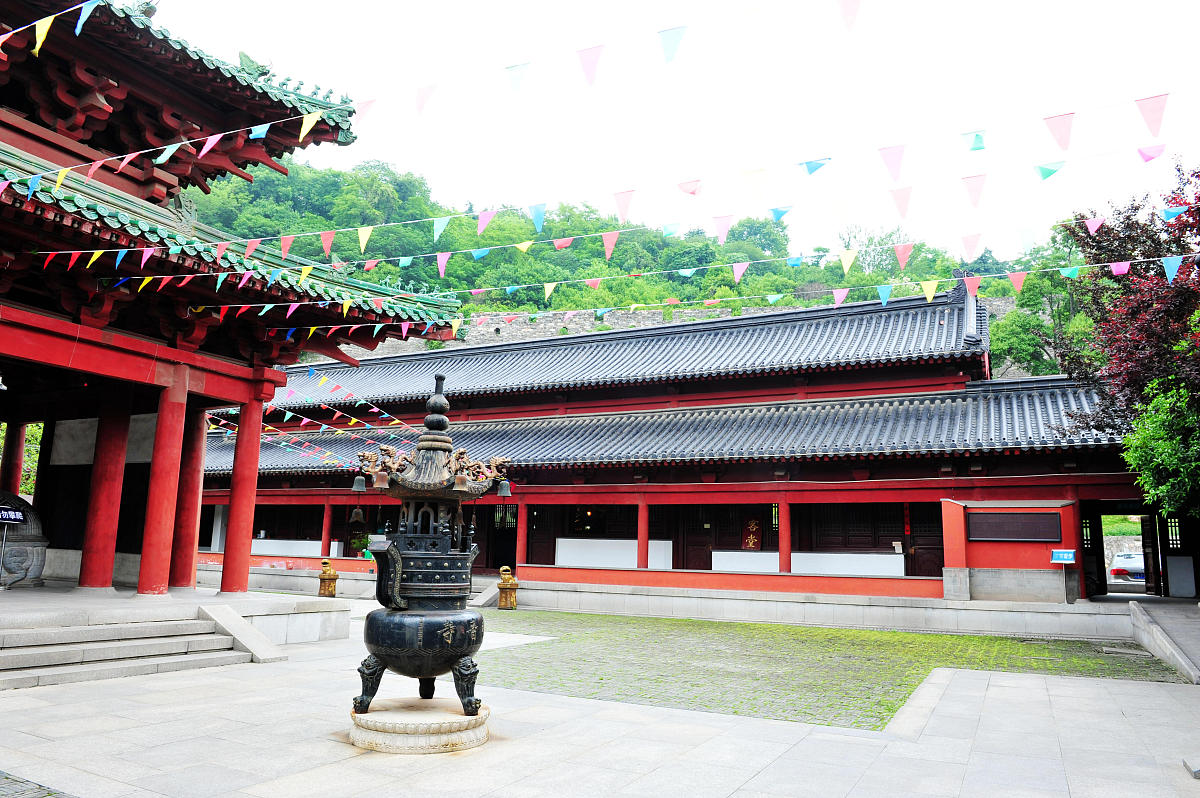 2015年5月9日,南京天妃宫张灯结彩,喜迎即将到来的妈祖1055周年诞辰.