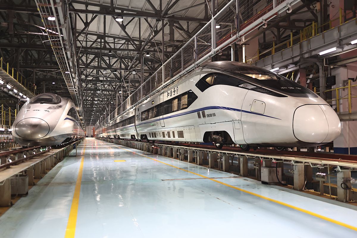 成都铁路学校高速铁路工程及维护技术专业解读：就业前景、课程特色