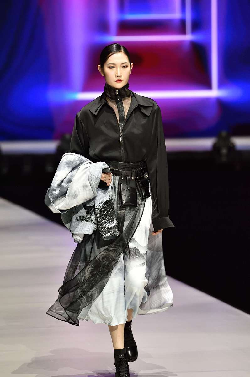 册亨职业高级中学服装设计与工艺专业2022年招生 | 打造你的时尚梦想