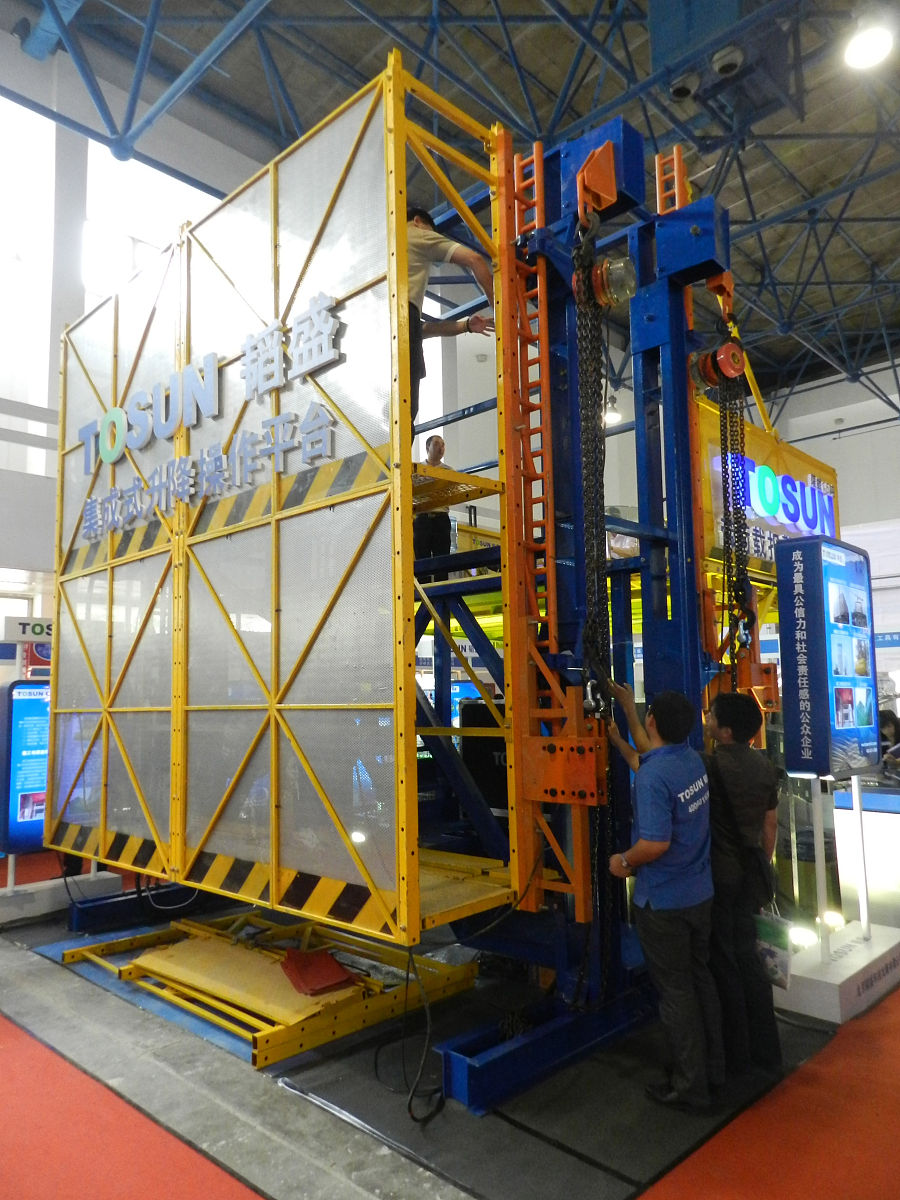 物料盘升降机优势：提升效率、保证质量、节省空间、提高安全、降低成本