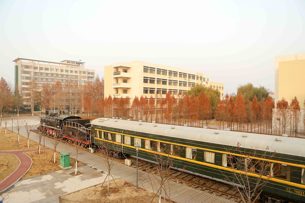 选择专业铁路学校的秘诀：家长和学子必看！