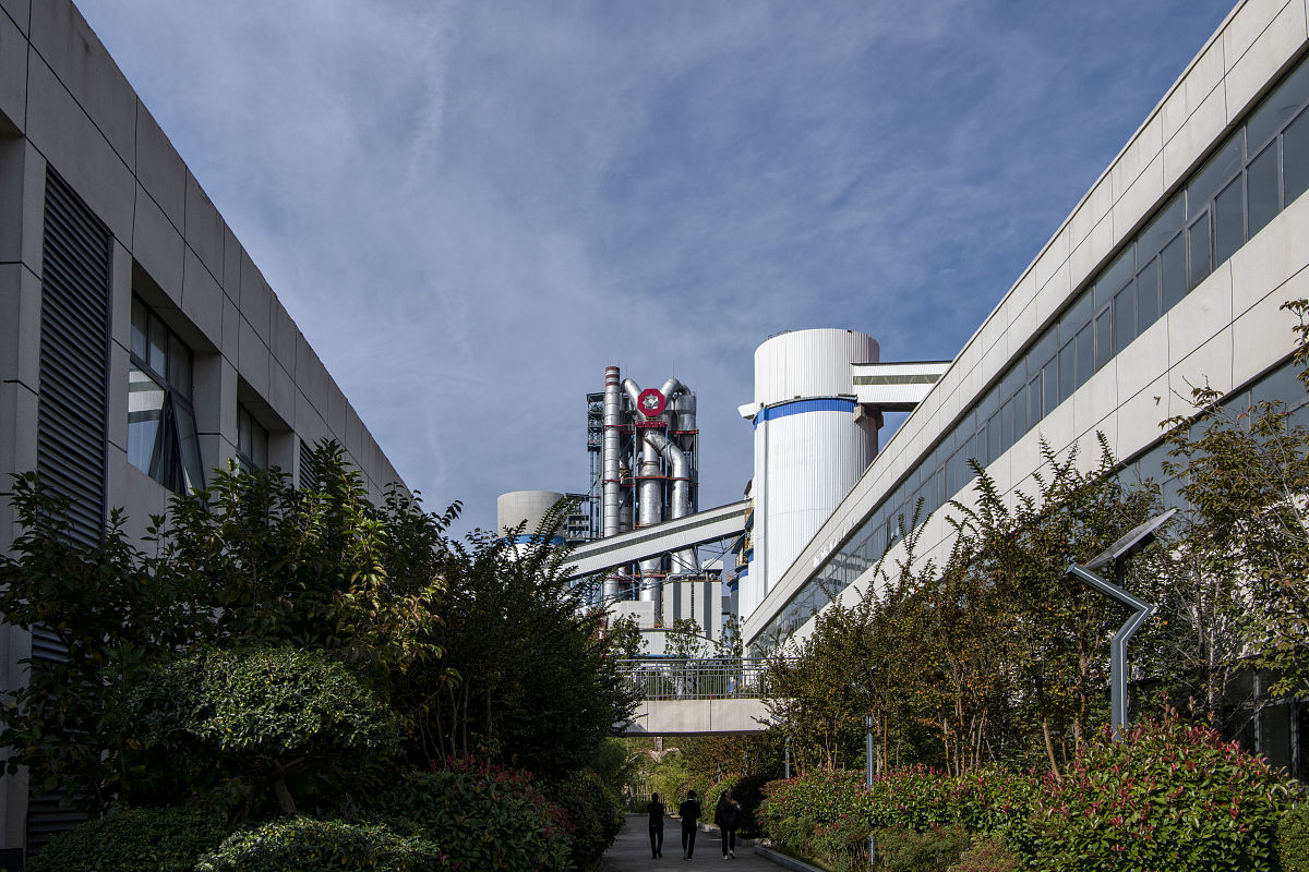 郑州市经济活动导致空气质量下降