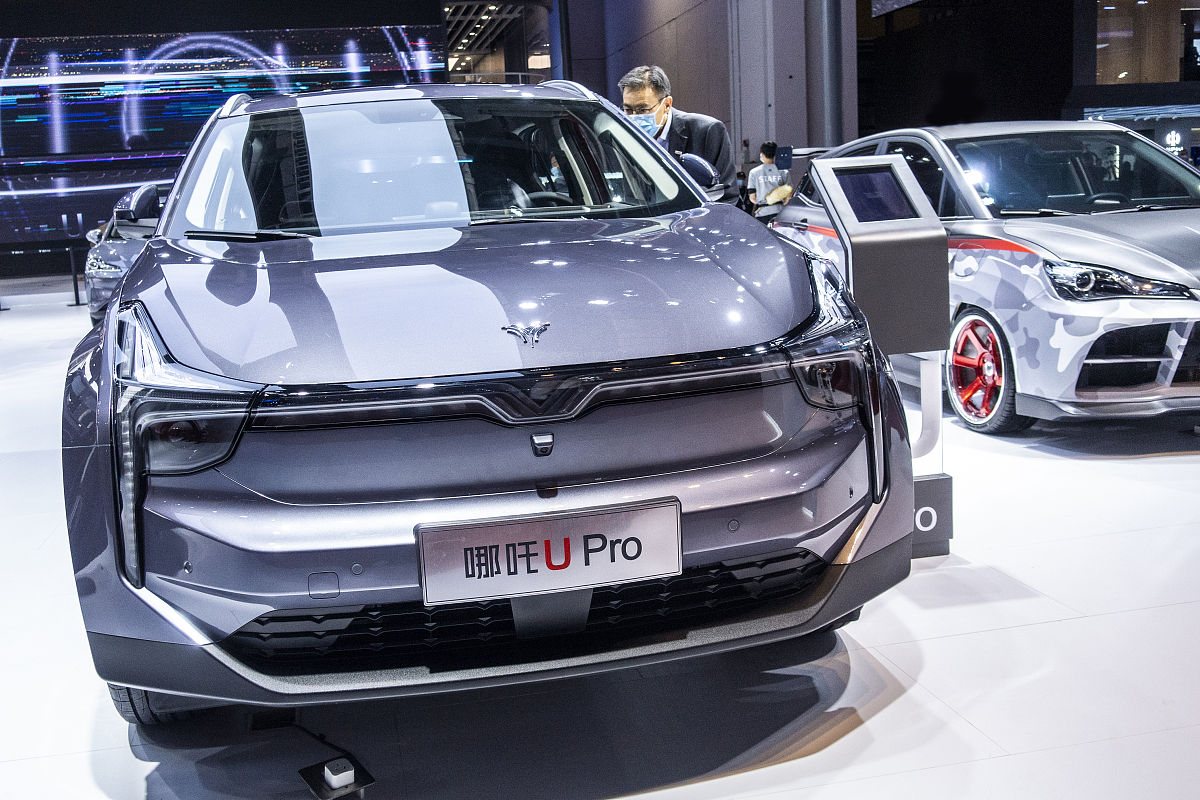 纯电SUV 哪吒V