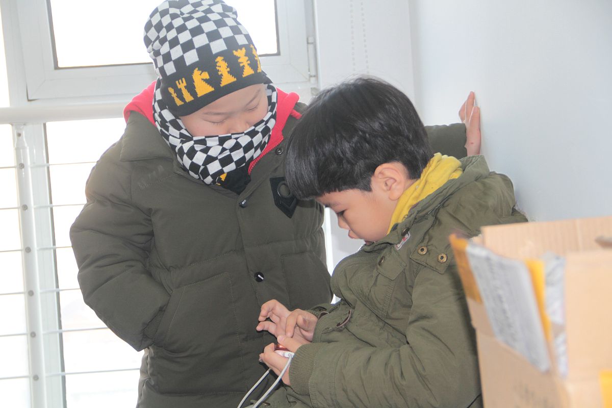 怎么关心一个朋友的孩子生病？