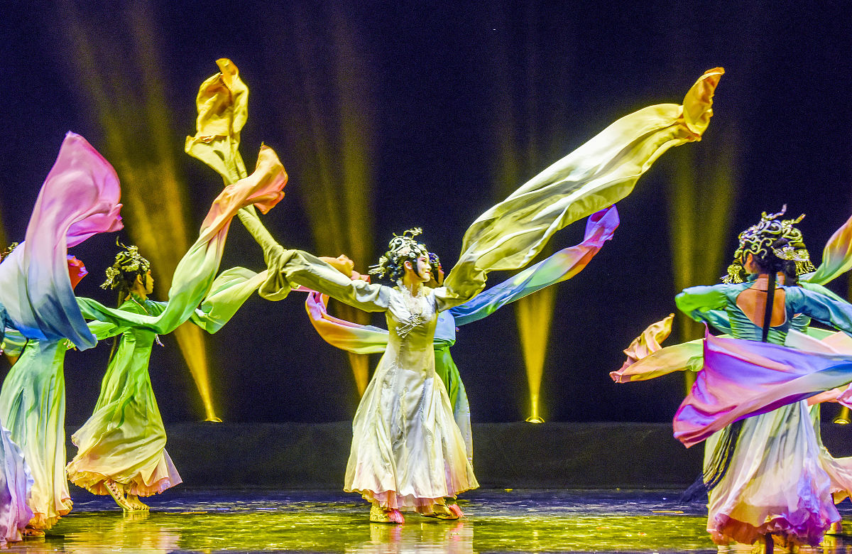 乐山市欣欣艺术职业学校2020年招生简章 - 报名指南