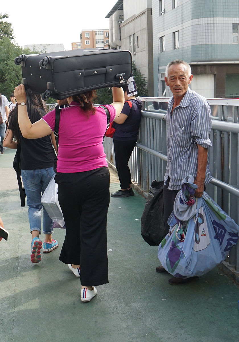 2017年9月15日,是北京阜成门外"天意小商品批发市场"营业的最后一天,