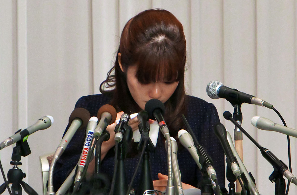 请评阅教师评语指对论文选题、论文完成质量、论文创新点、论文撰写规范化等的全面评定不少于100字