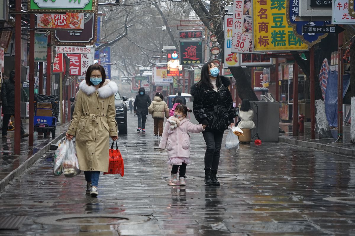 2022年1月23日,西安市城区多地开始有序恢复正常生产生活,回坊多条街