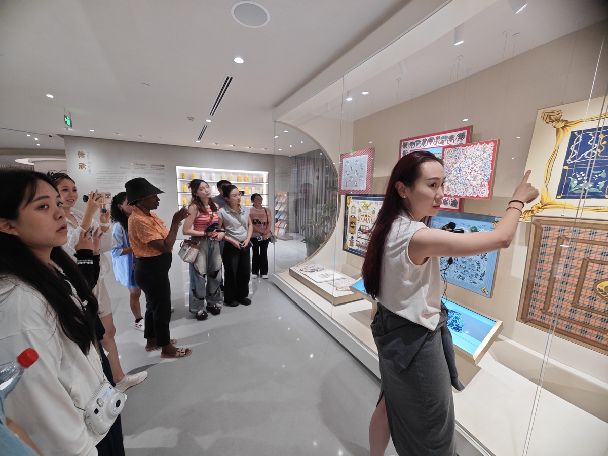 怎么增加艺术园区和参观人员联络沟通