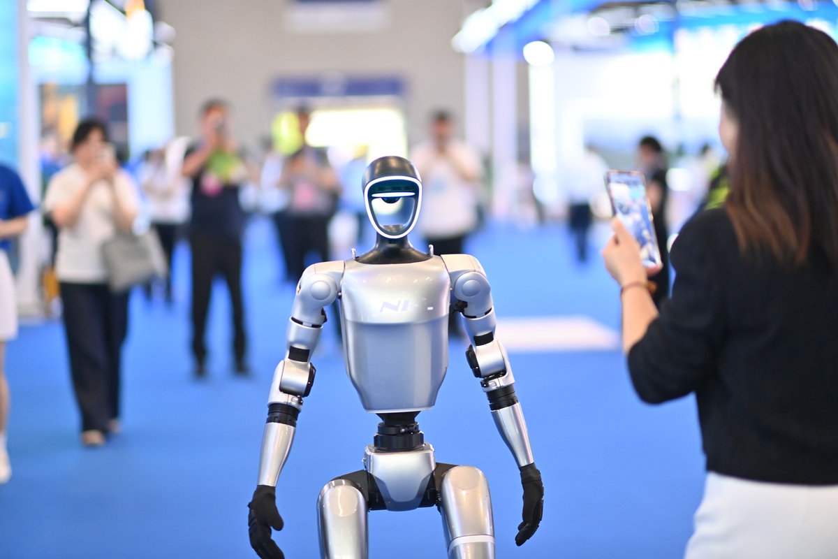 机器人对社会的影响：与10年前相比的5大差异