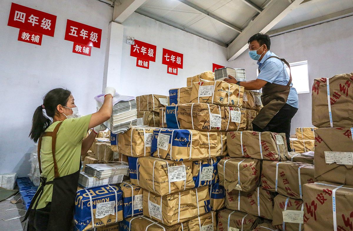 把强化与货主现场对接发挥天辰公司诚信服务品牌为市场开发保驾护航规范化