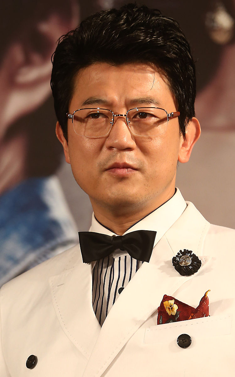 2013年6月26日,韩国首尔,电视剧《丑闻》举办发表会.朴尚敏