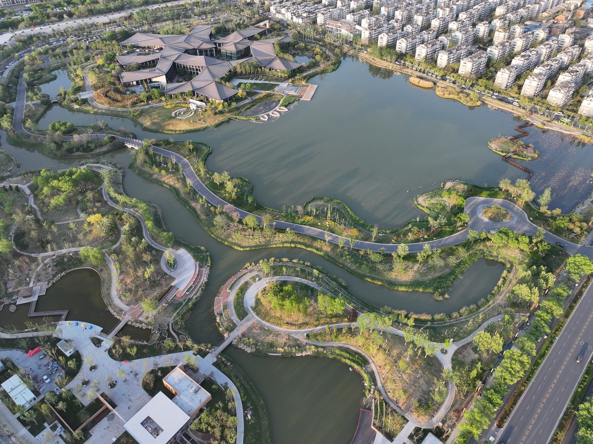 城市滨水空间更新新模式