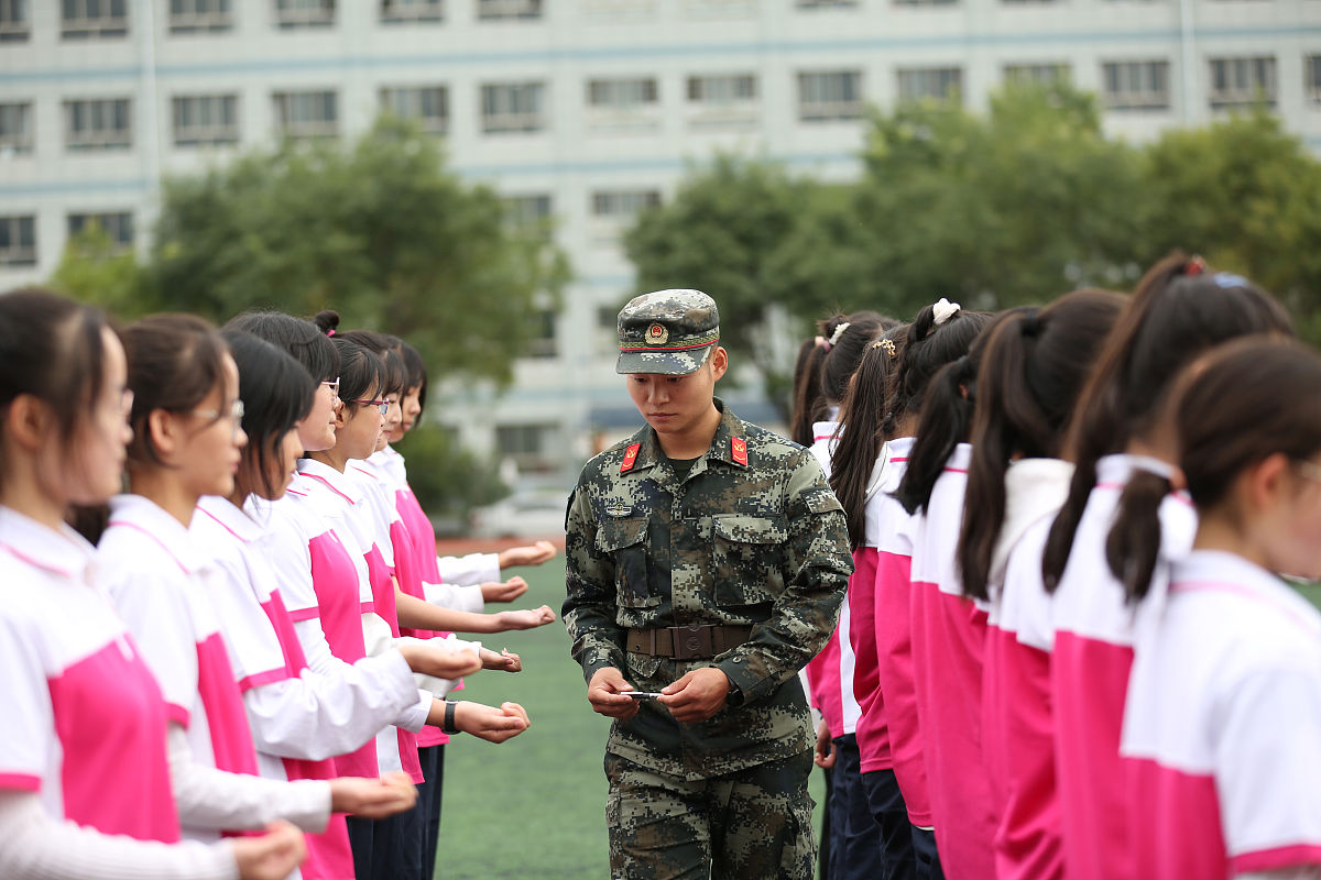 石家庄铁路职业技工学校2020级新生军训开始了