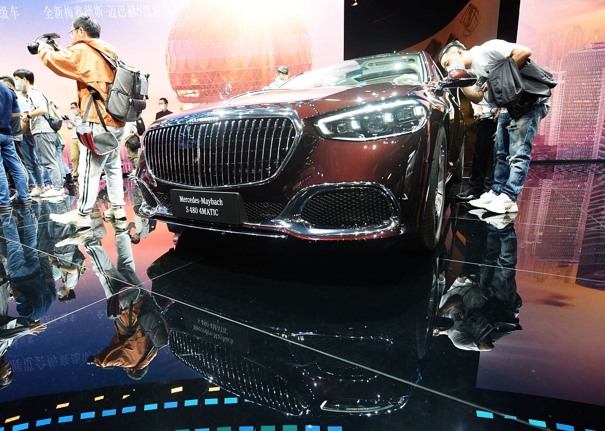 迈巴赫汽车的销售策略和营销活动有哪些？