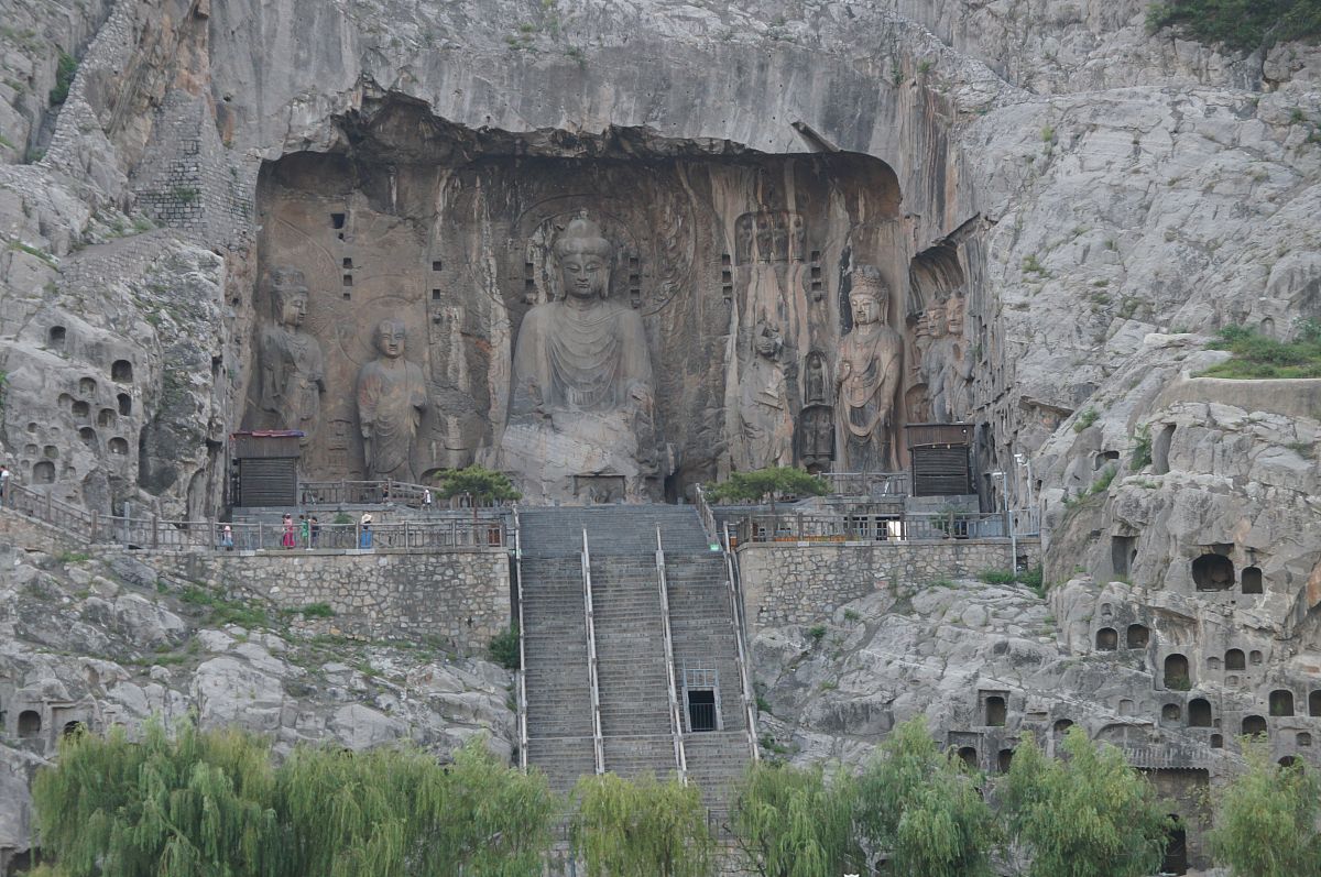 龙门石窟：历史、景点、游玩攻略(附高清图片)