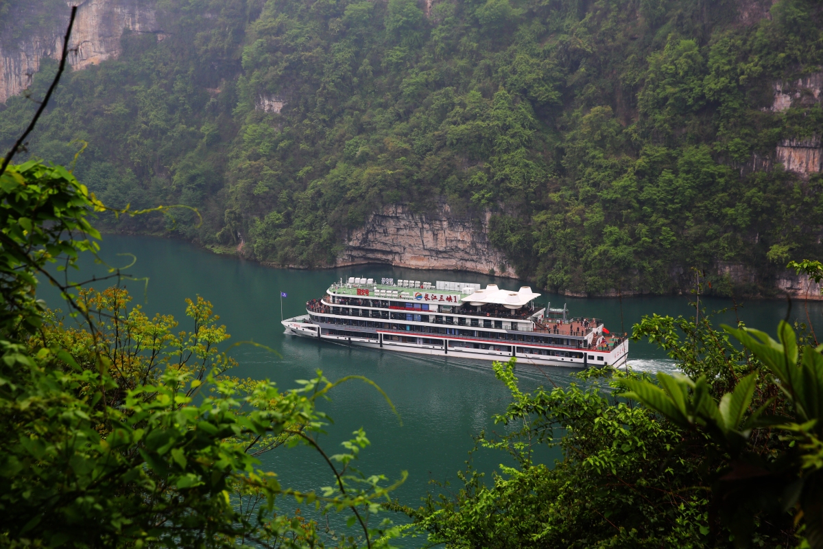 西陵峡风景区非常漂亮,其壮美的峡谷风光,独特的人文历史和丰富的生态