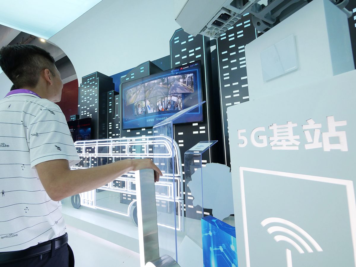 中文问答助手 - 用中文提问，获取答案