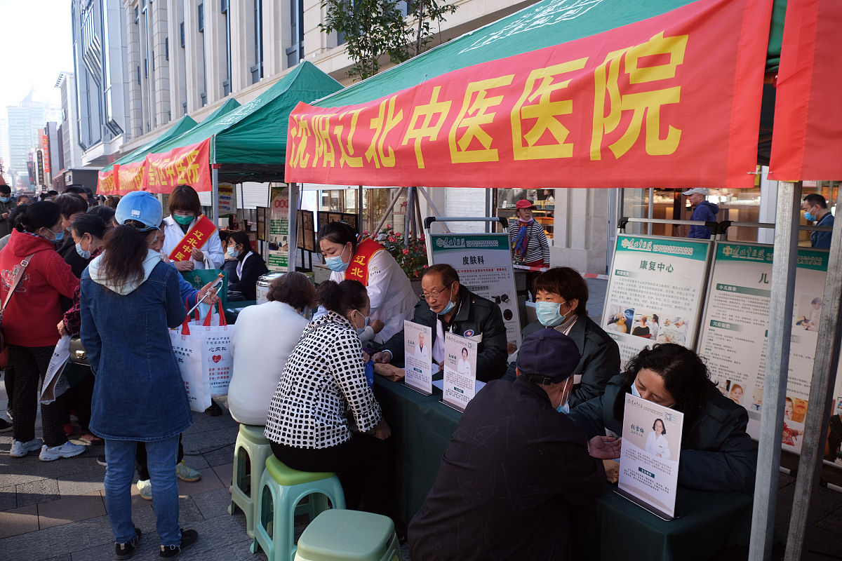 请为科室写一篇详尽、有深度的义诊工作总结