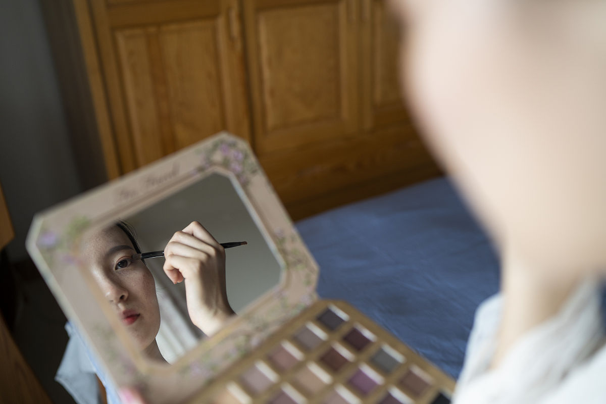 武汉华夏理工学院资助补助有哪些生活费多少钱？