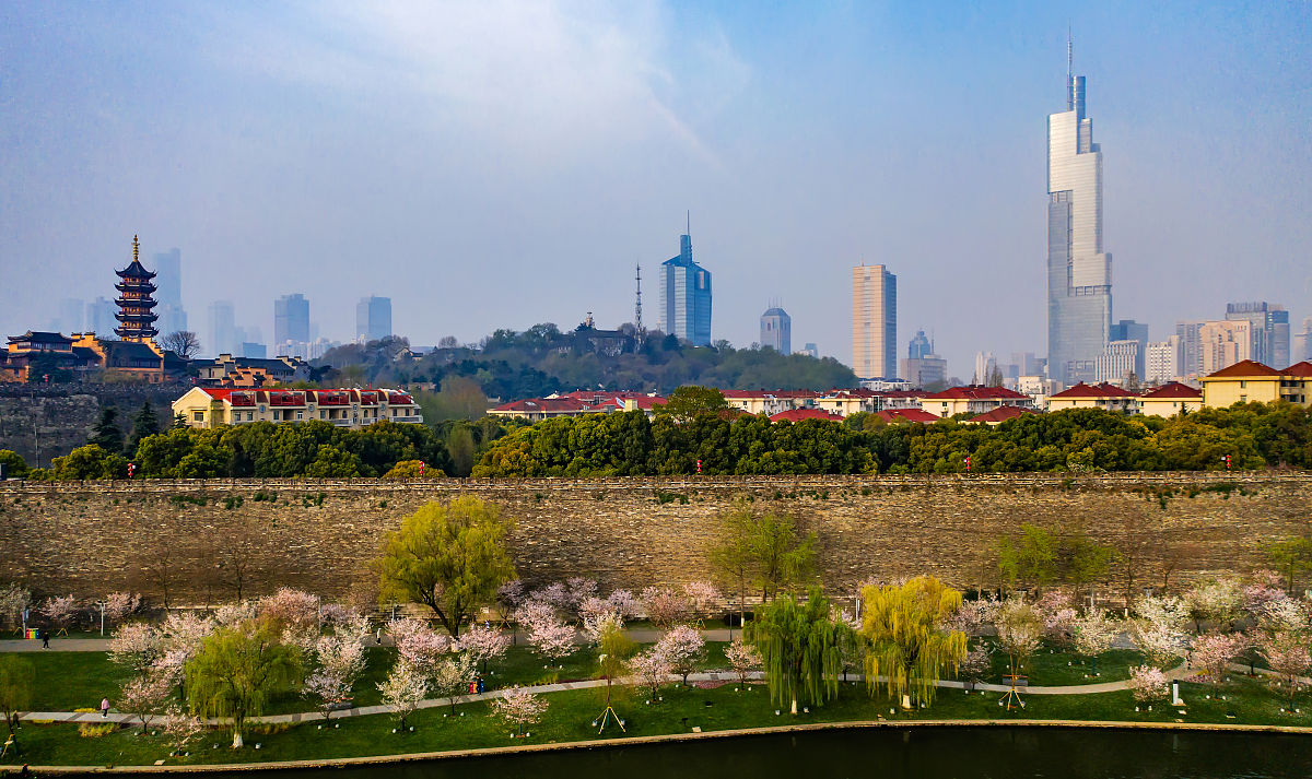 南京,航拍玄武湖周边景观.