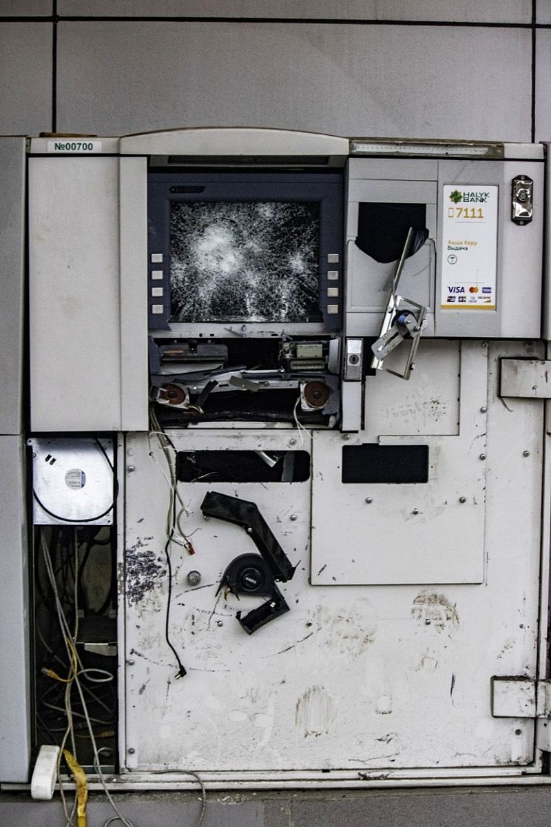 帮我写一下 公路桥梁施工质量安全管理体系研究相关的参考文献使用国标GB／T7714-2015