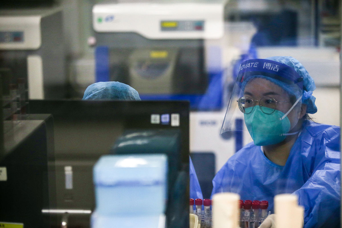 护理和病理哪个专业更好：未来发展方向与就业前景分析