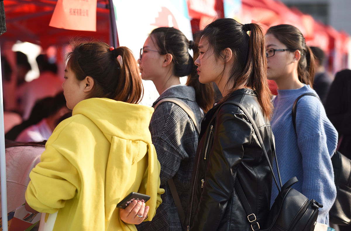 女生上职校，哪些专业未来好就业前景广？