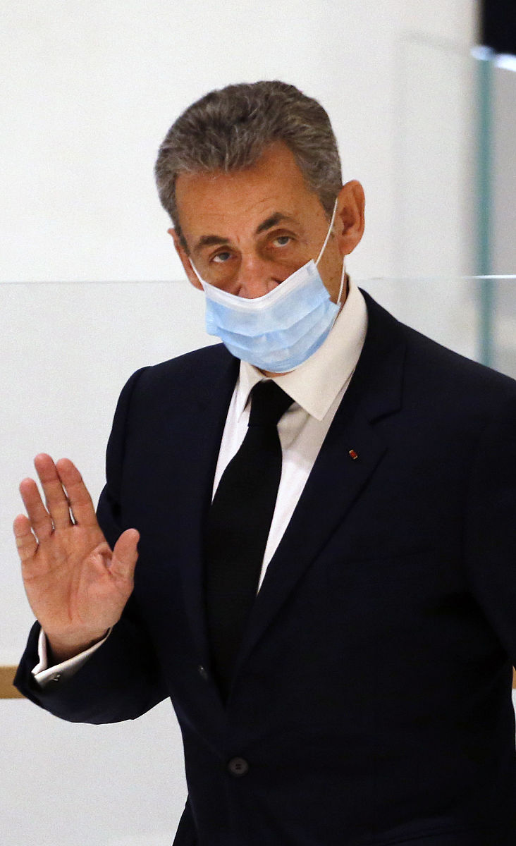 云南夏蒙卫生学校招生年龄要求 - 18-25岁