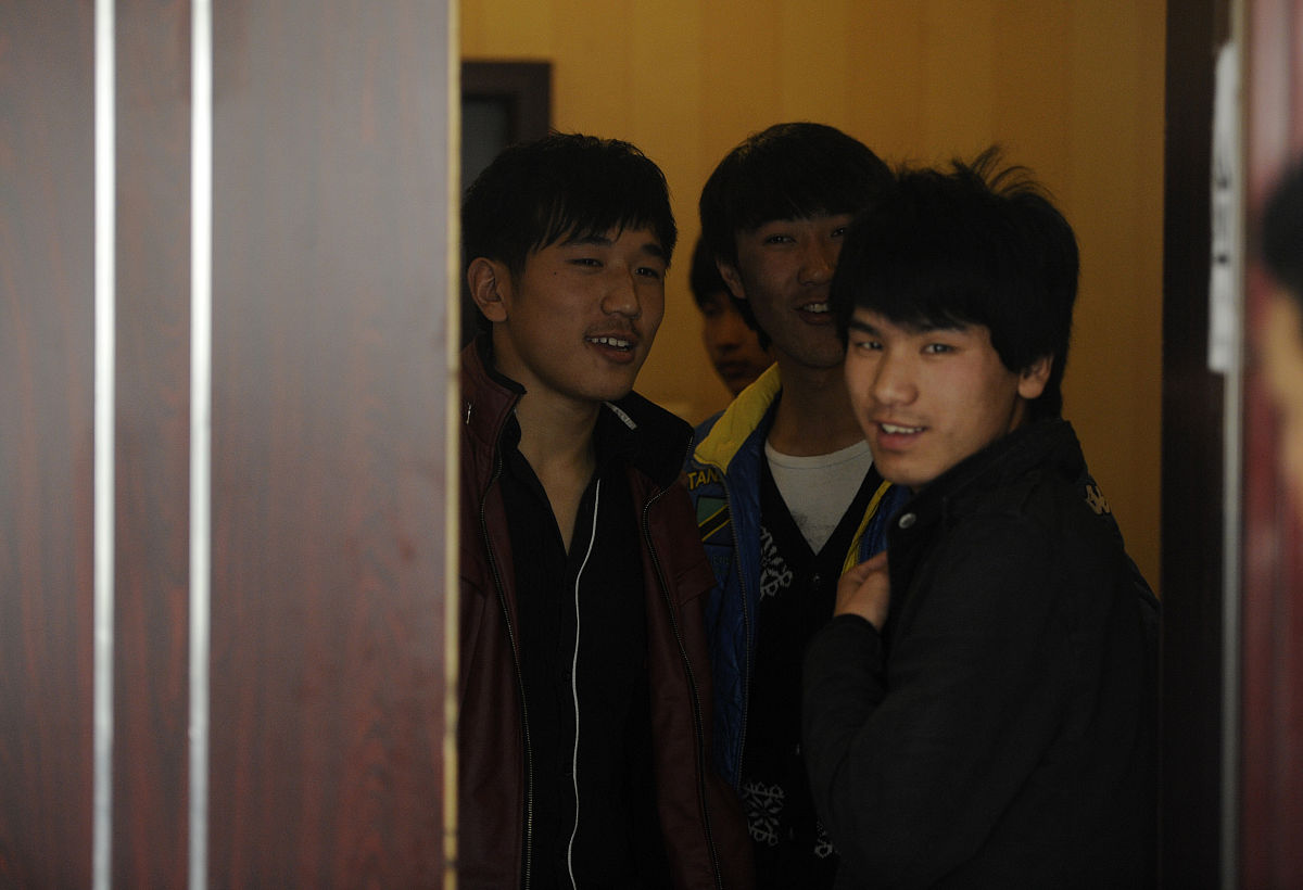 四川民航飞行员怎样体检的呢用