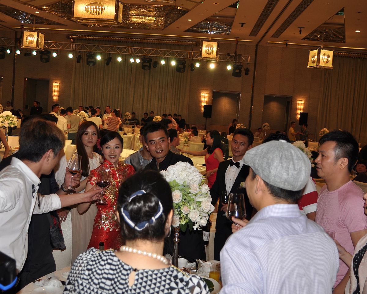 订婚宴男方发言：感人话术，表达爱意和感谢