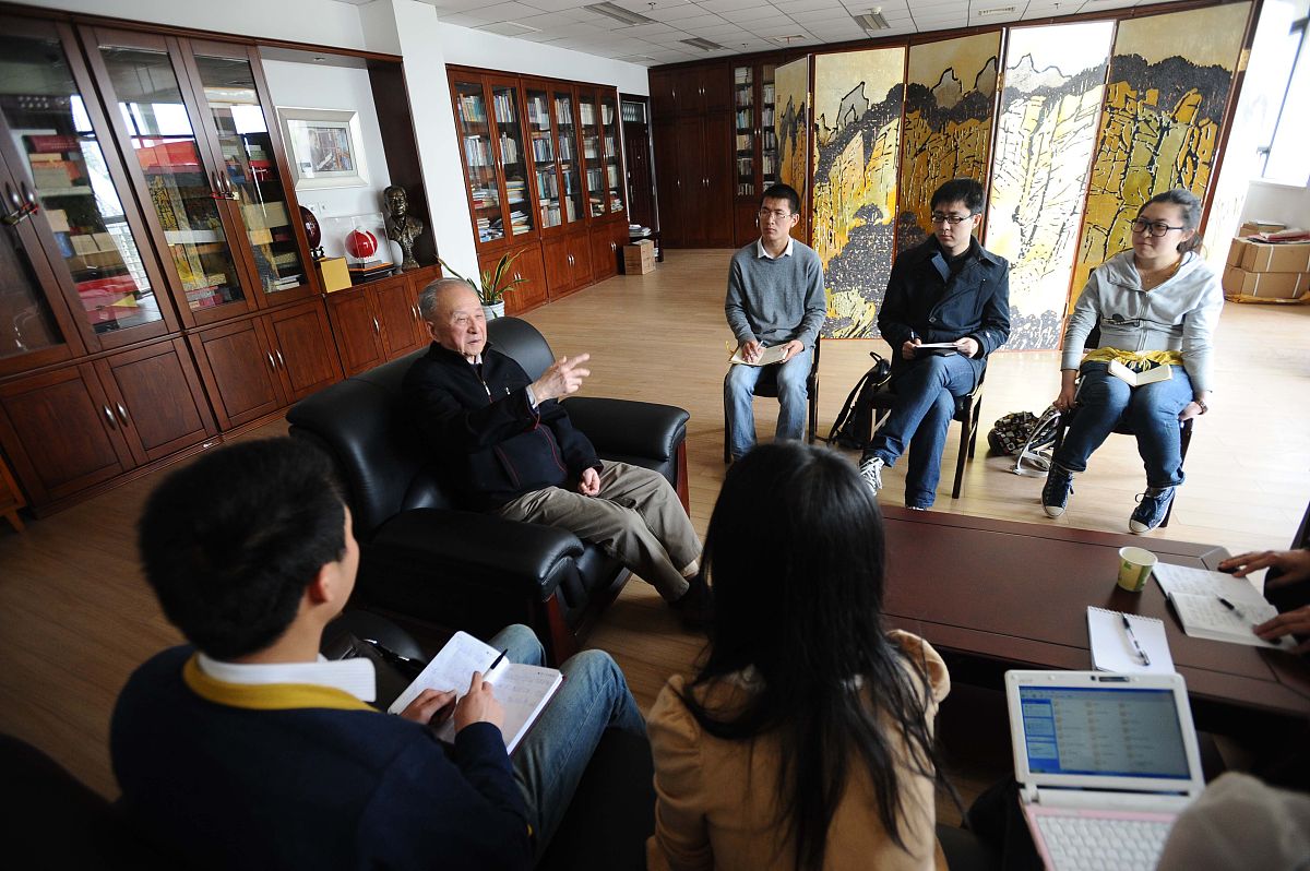 访谈法收集资料的例子：如何通过访谈获取有效信息