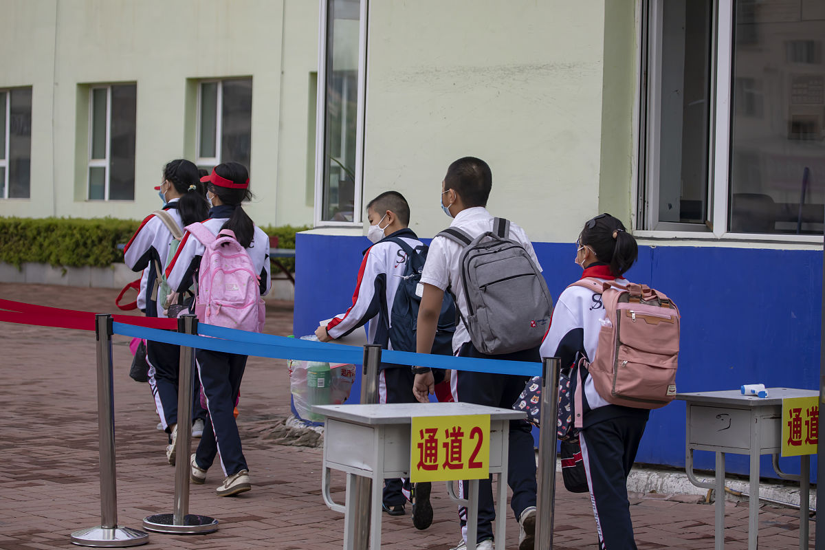 福建省中小学几号开学