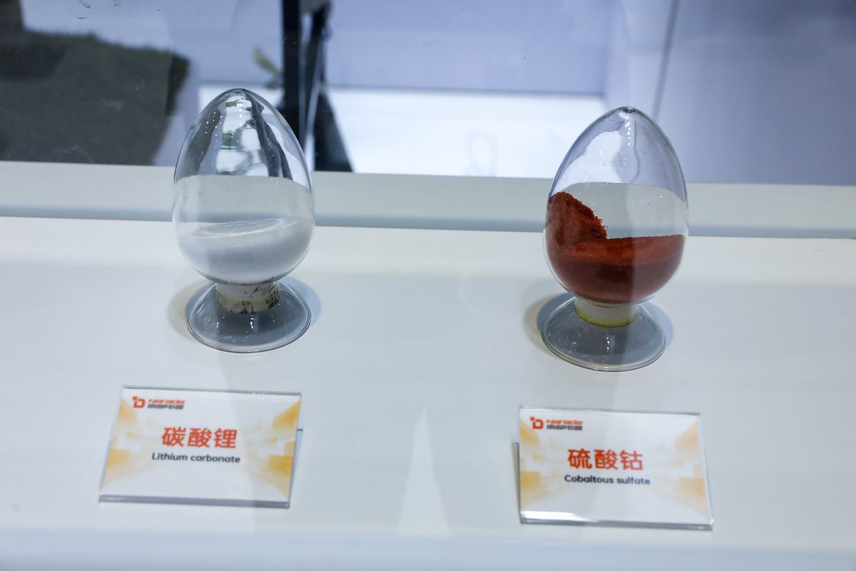 色谱洗脱：为何洗脱剂液面不能低于滤纸片？