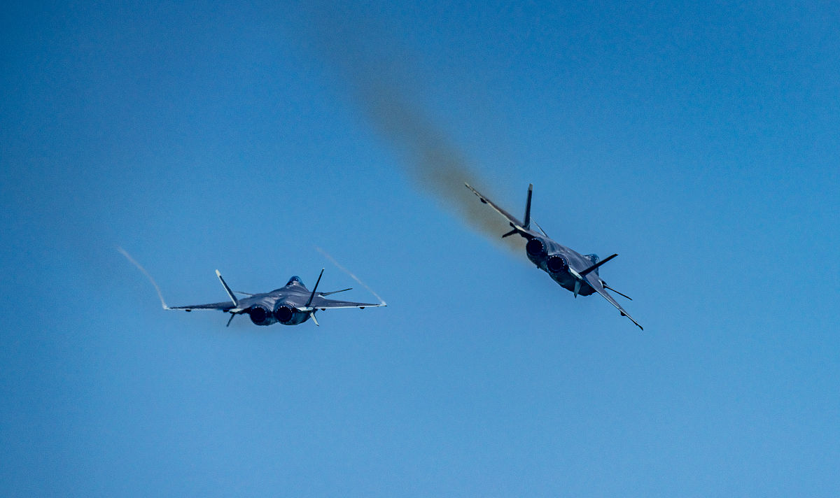 《长空之王》：五一档观影首选，揭秘试飞员的热血生活