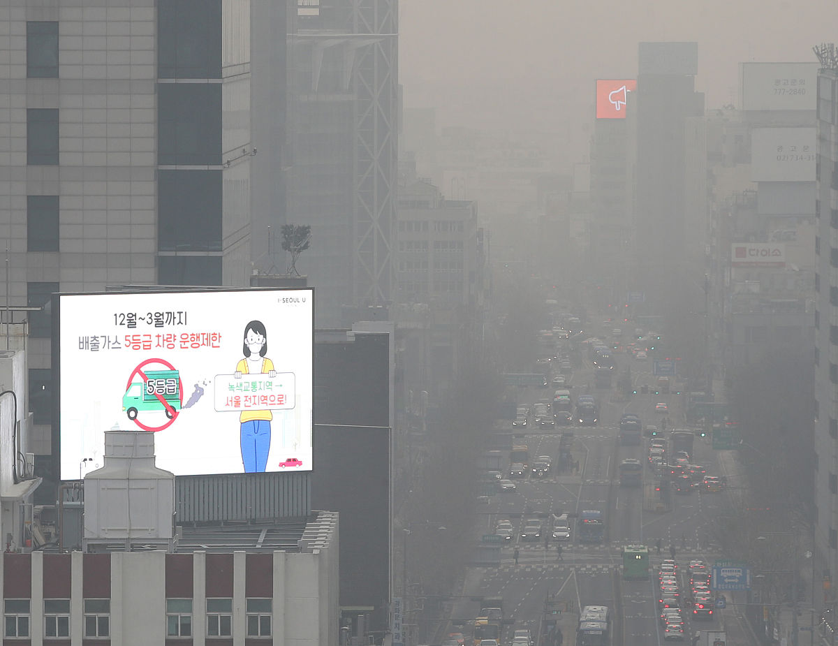 空气质量反弹：PM2.5浓度同比上升，需加强污染控制