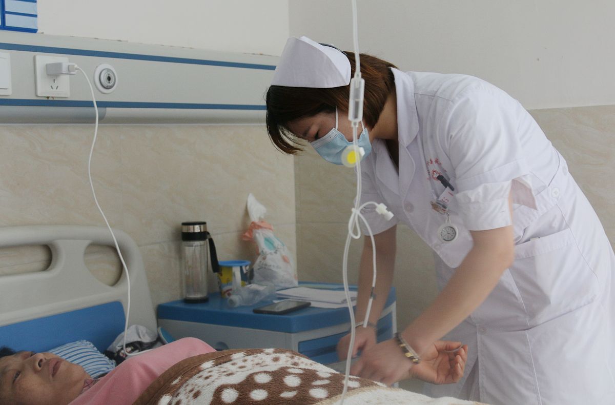 高级护理专业要学哪些课程用发