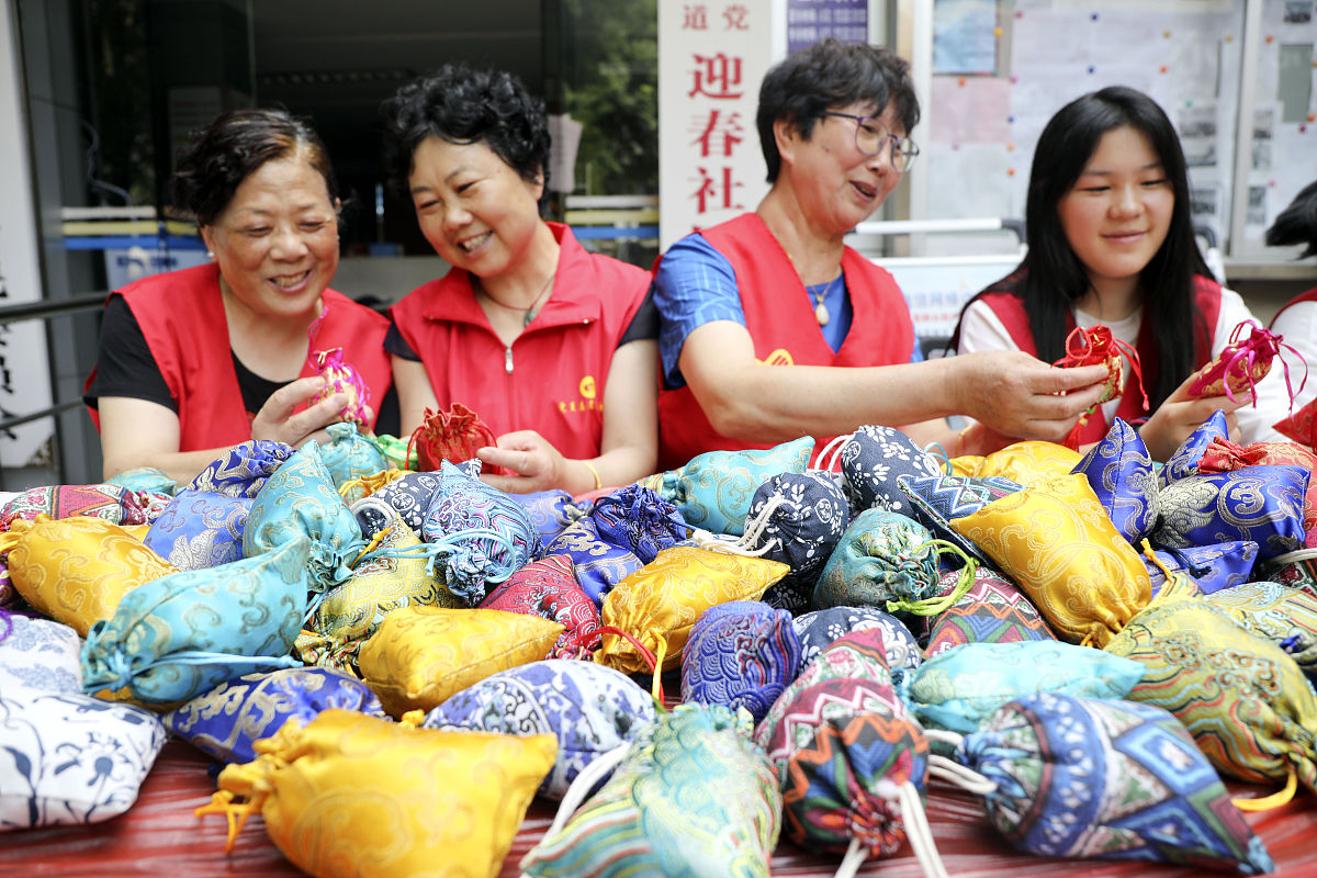 阜阳技师学院2023年招生办电话 - 报考指南