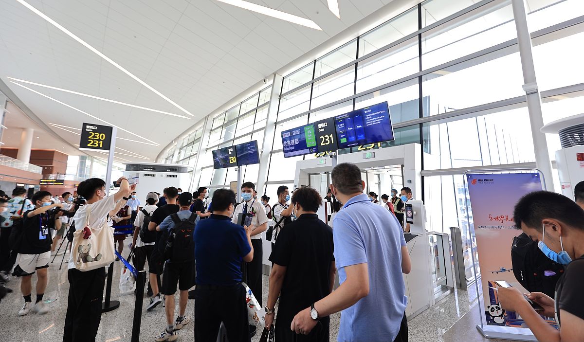 成都天府航空学院：航空人才培养的摇篮