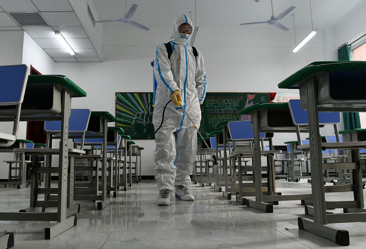 昆明医药职业技术学校医疗设备安装与维护专业招生-培养高素质医疗设备维护人才