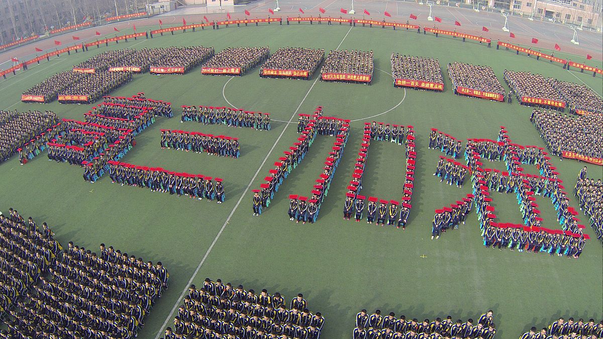 电气工程学院运动会方阵口号：两句对仗工整