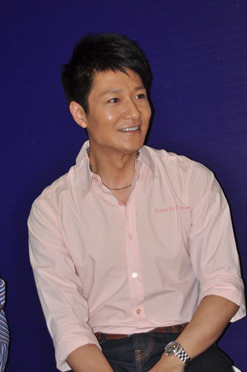 2009年9月6日,上海,网络互动财智真人秀《百万富翁》决赛发布会.吴辰