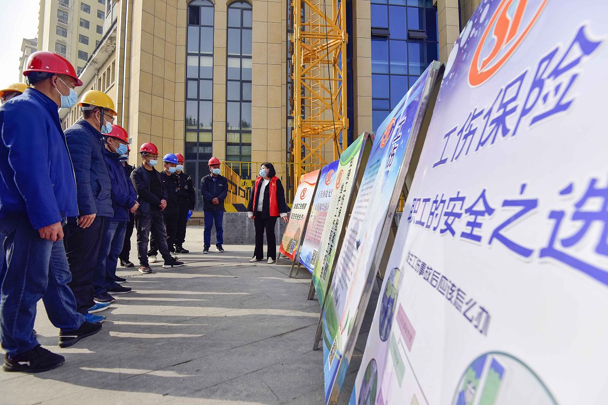 内蒙古融和互生物流开展‘人人懂应急’安全月宣讲，提升司机应急安全意识