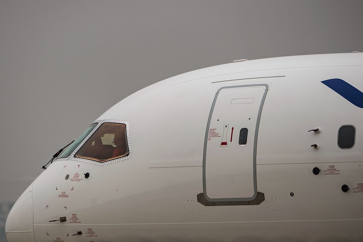 空客VS波音：民航飞机雷达罩雷电防护设计差异性深度解析