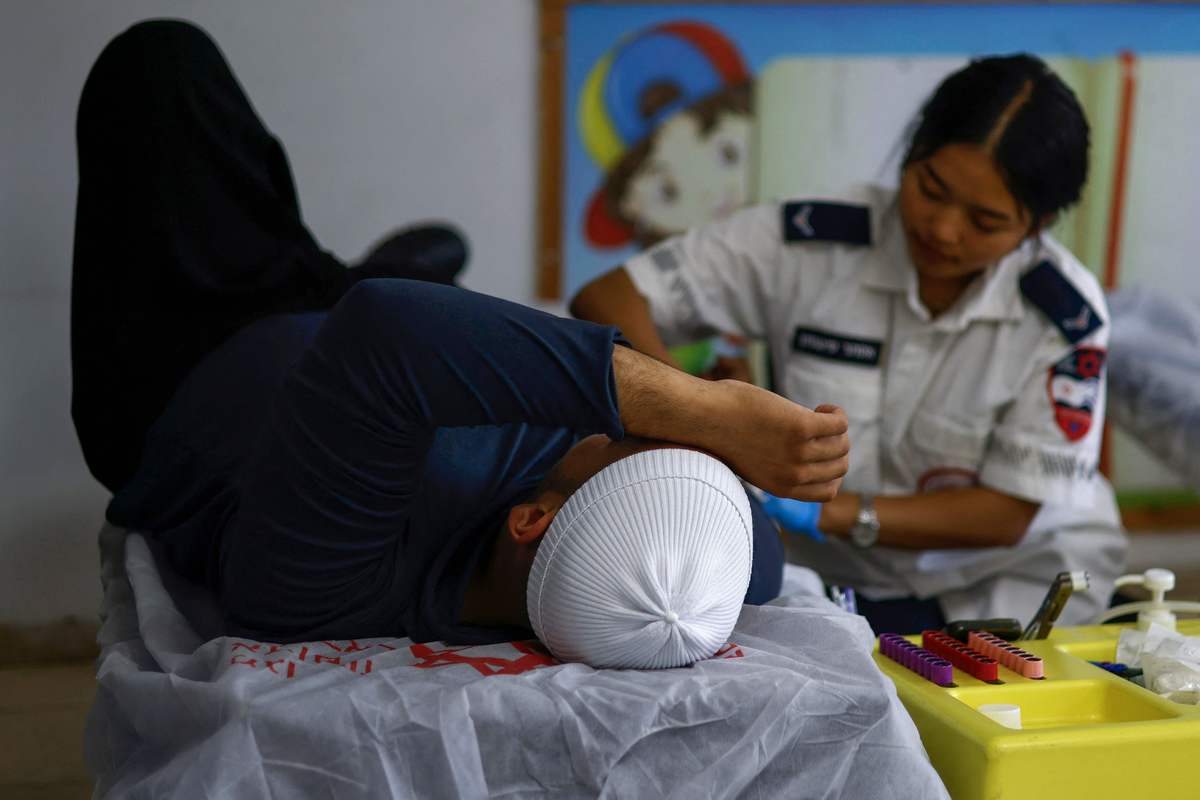 狱警的焦急：囚犯发烧时的紧急状况